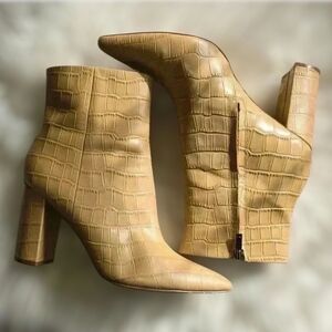 Marc Fisher Ulani 3 Leather Croc Embossed Pointy Toe Zip Up Ankle Boots Sz. 10